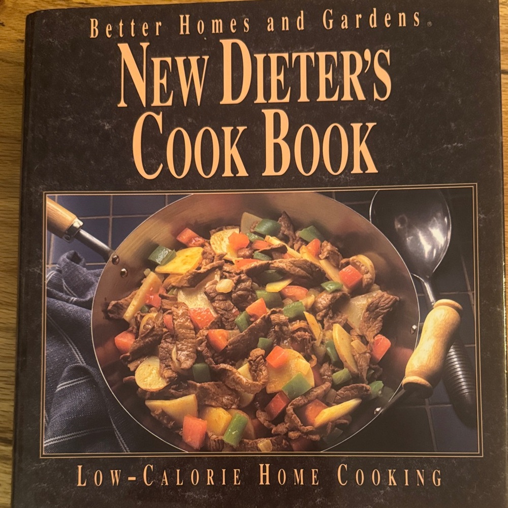 Better Homes and Gardens Low-Calorie Cook Book - Black and Orange